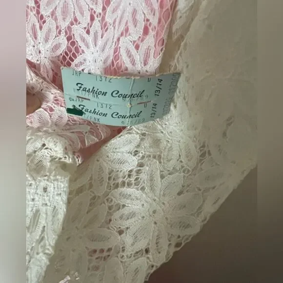 Vintage white dress lace - Picture 8 of 16